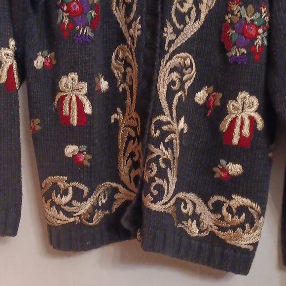 Tiara International Holiday Sweater Size Xl - Picture 2 of 8